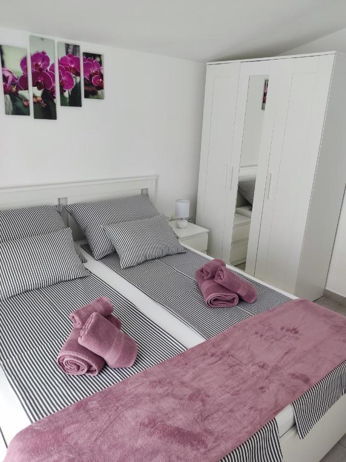 Apartmani Ima Rovanjska Exterior foto